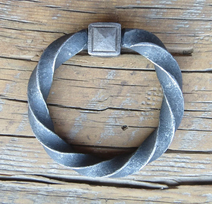 6" Twisted Ring - Old West Iron