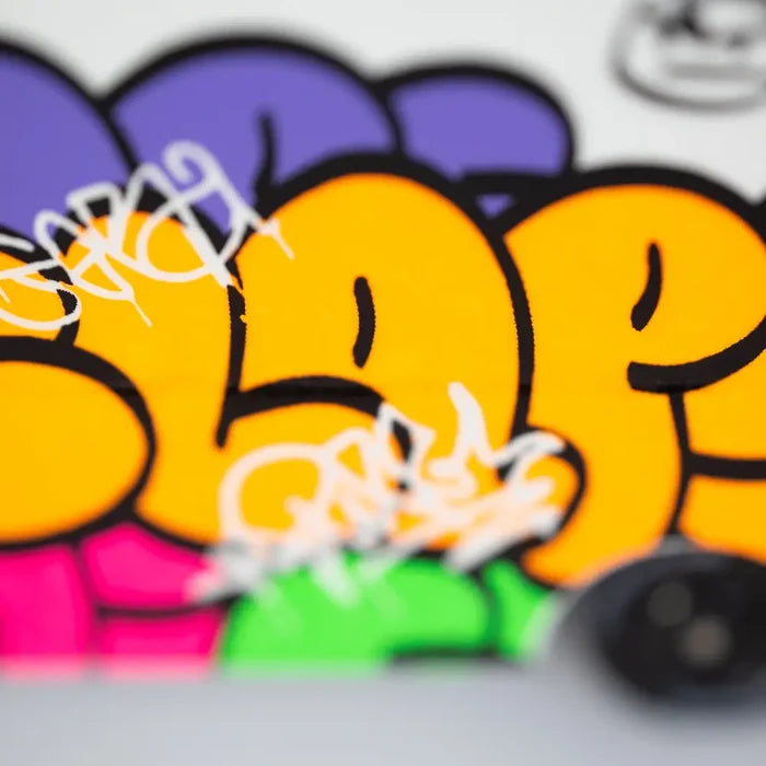 GRAFFITI BLACK VAN