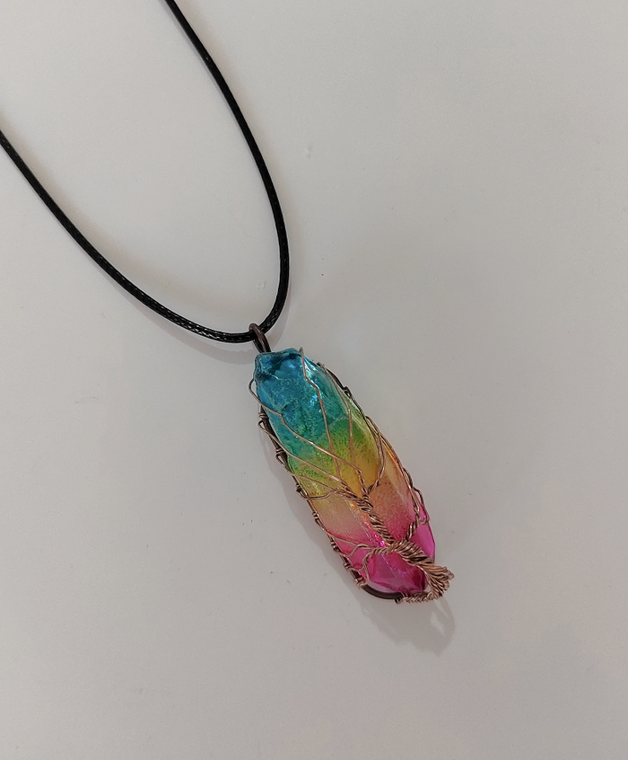 Hot Selling Stone Crystal Pillar Tree Of Life Pendant In Europe And America cjdropshipping