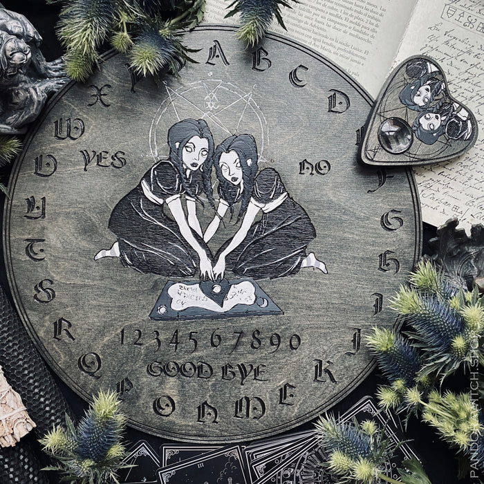 Ouija board - Creepy Twins