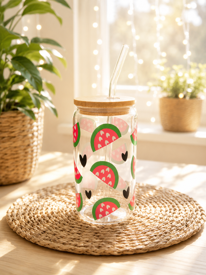 Sommerglas mit Bambusdeckel & Glasstrohhalm – Wassermelonenliebe von CozyLabs Design